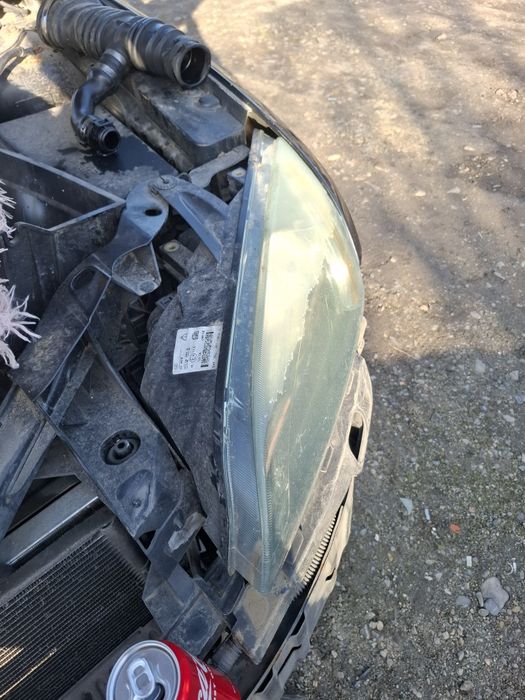 Vand intaritura bara  tragher faruri capota radiatoare ford focus 2 mo