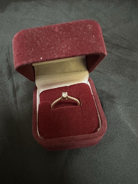 Inel din aur de 18k Teilor cu diamante