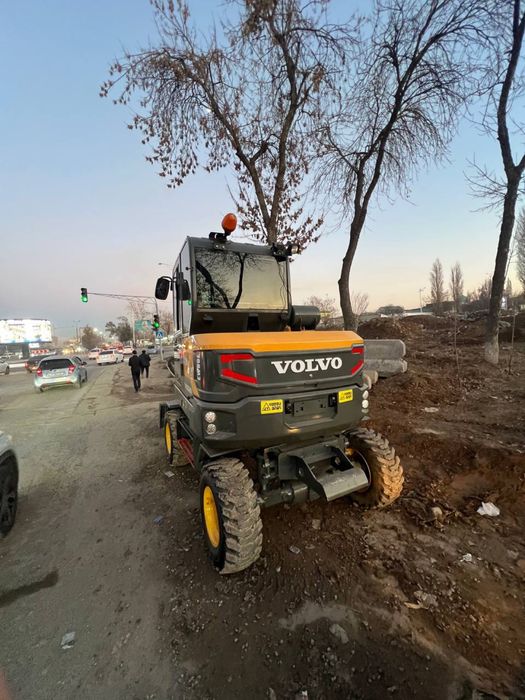 Мини экскаватор хизмати. Экскаватор Волво140, гидромолот, вывоз мусора