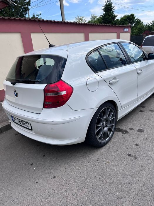 BMW 1 Series 2008 — imagine 5