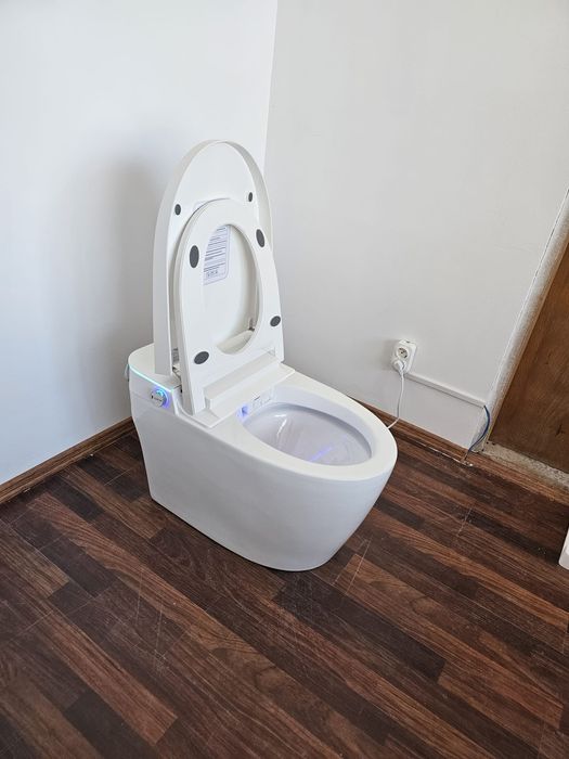 Vas Wc inteligent SMART capac automat
