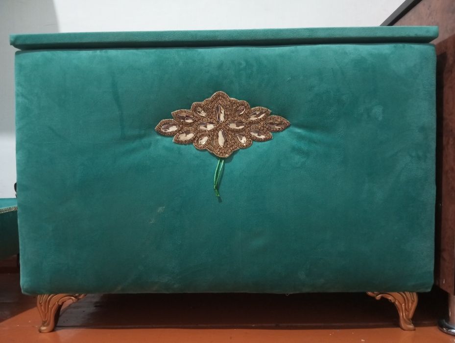 Сандық пен себет (Сундук и корзина)