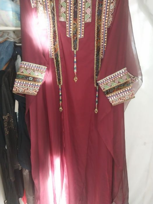 Прокат платьев и костюмов