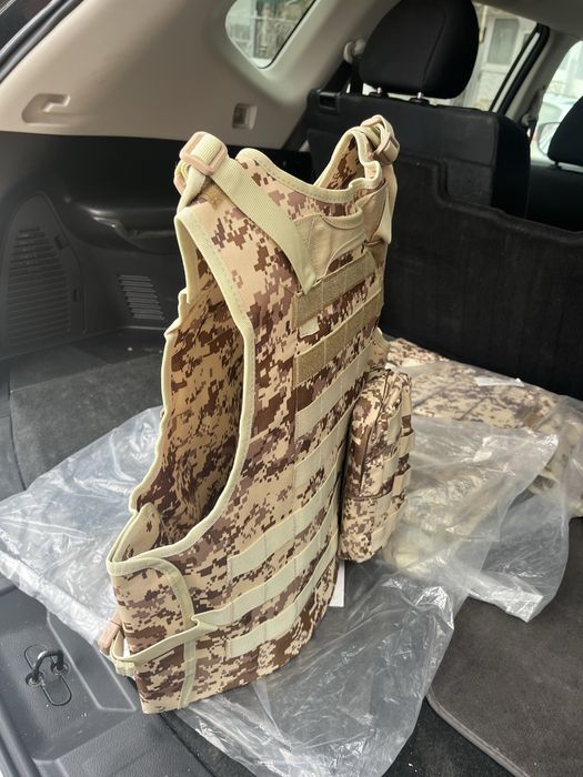 Plate CARRIERS for AIRSOFT /жилетка /антифони /аптечка