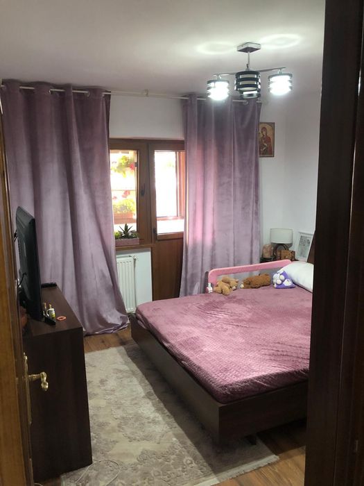 Vând apartament 3 camere 72mp