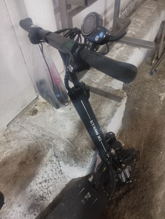 Электросамокат продам срочно