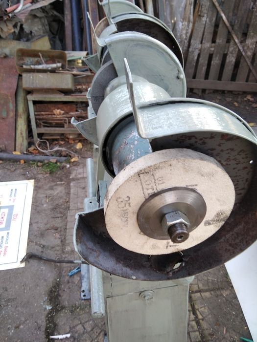 Шмиргел със стойка