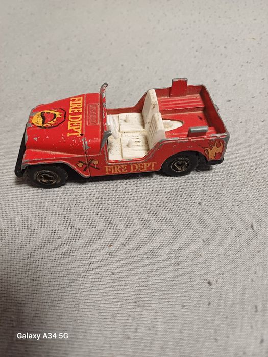 Mașinuță originala majorete ech1/46 faier dept