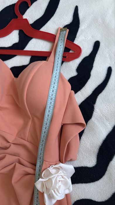 Vand rochie ocazie