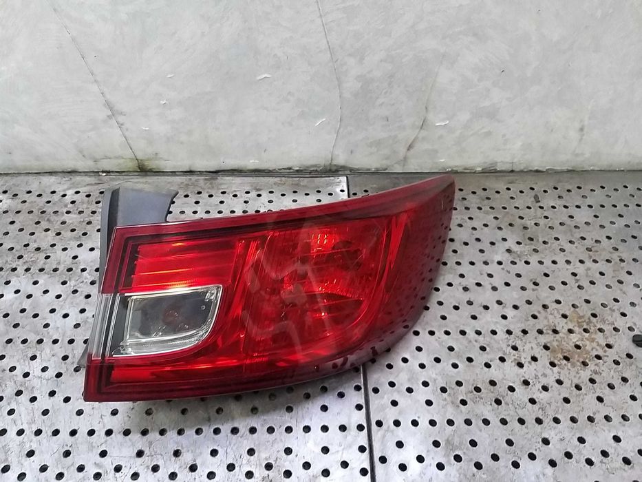 Stop tripla lampa dreapta aripa renault clio 4 265502631r 02051099900010