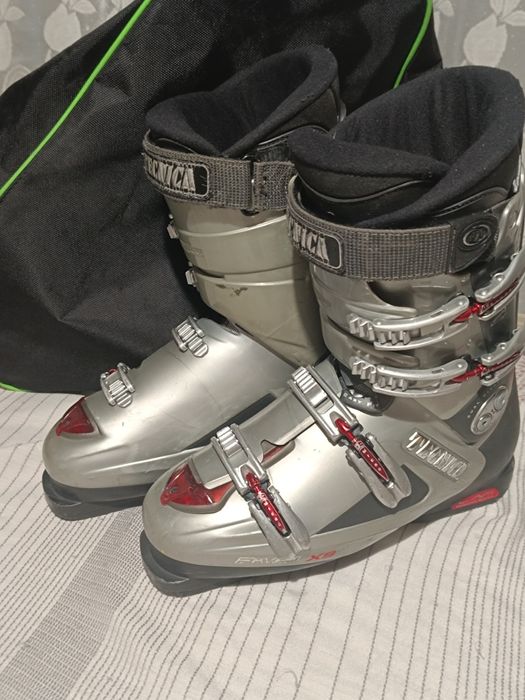 Продам горнолыжные ботинки TECNICA RIVAL X9