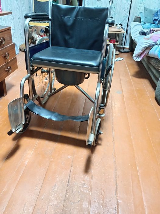 Инвалидное кресло