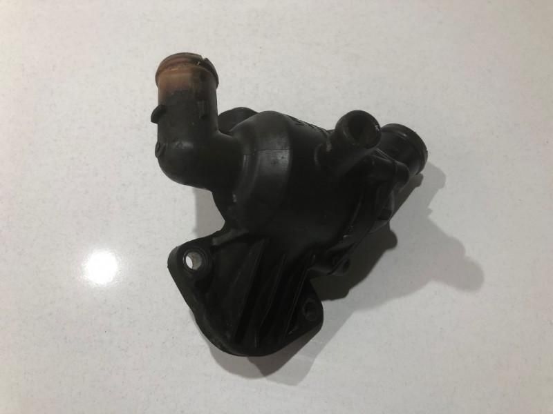 Corp termostat Volkswagen Golf 6 03L121111R 2.0 tdi CBD, CBDC