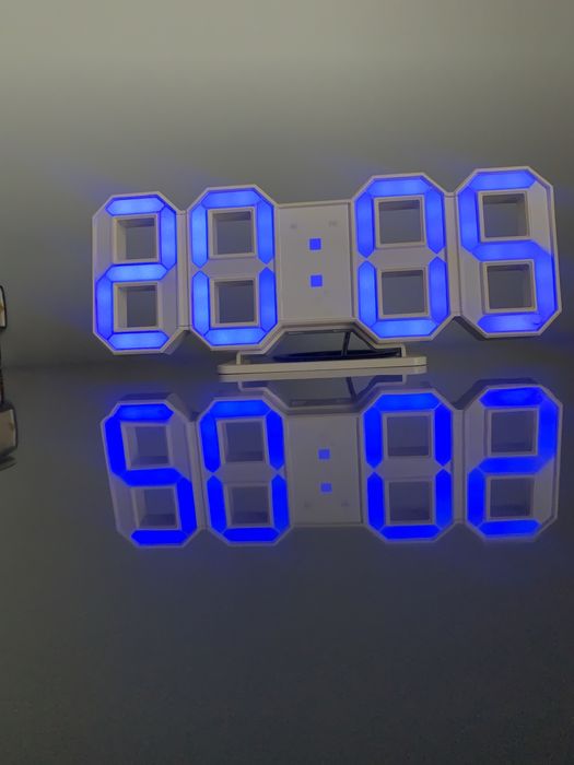 настольные часы