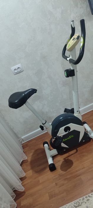 Велотренажёр HouseFit