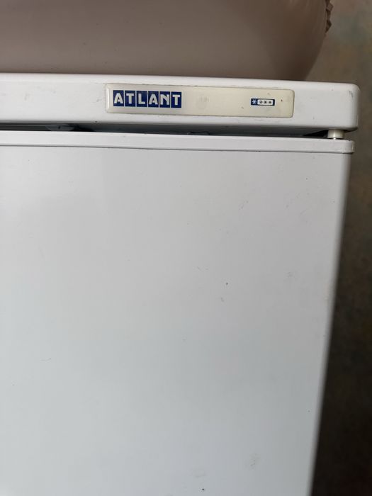 Продам холодильник