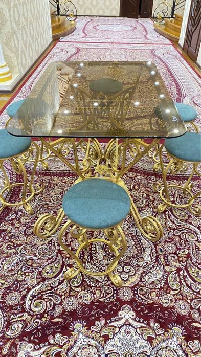 Стол Стул Сотилади