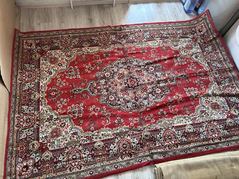 Ковер из натуральной шерсти