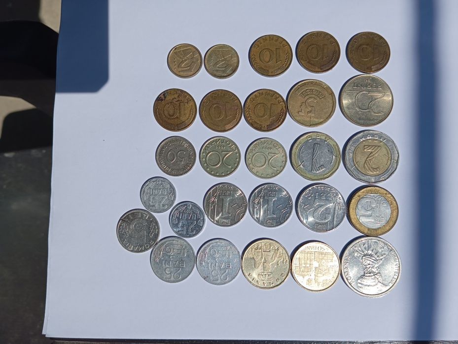 Lot 3 bancnote și 27 monede