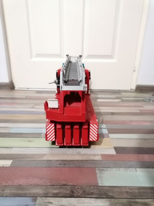 Mașina de pompieri Bruder Man