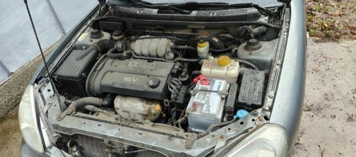 Vând Daewoo nubira 2