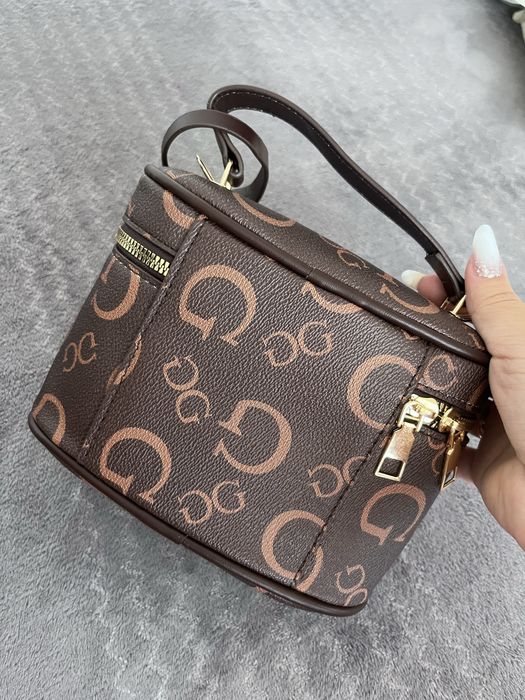 Geanta Guess noua