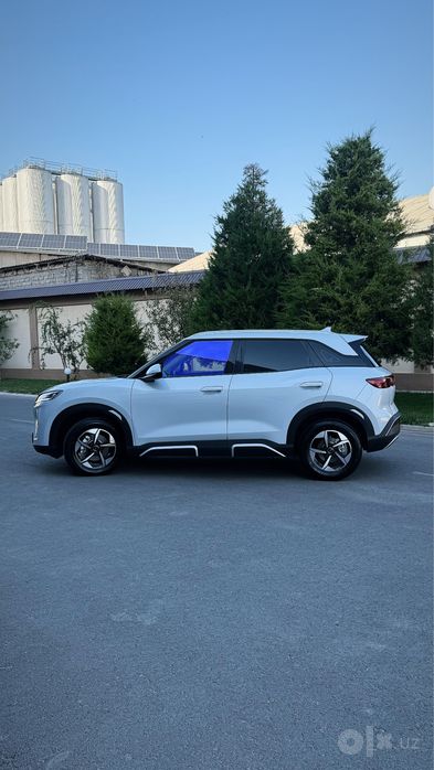 BYD Yuan ap elektro oficiall