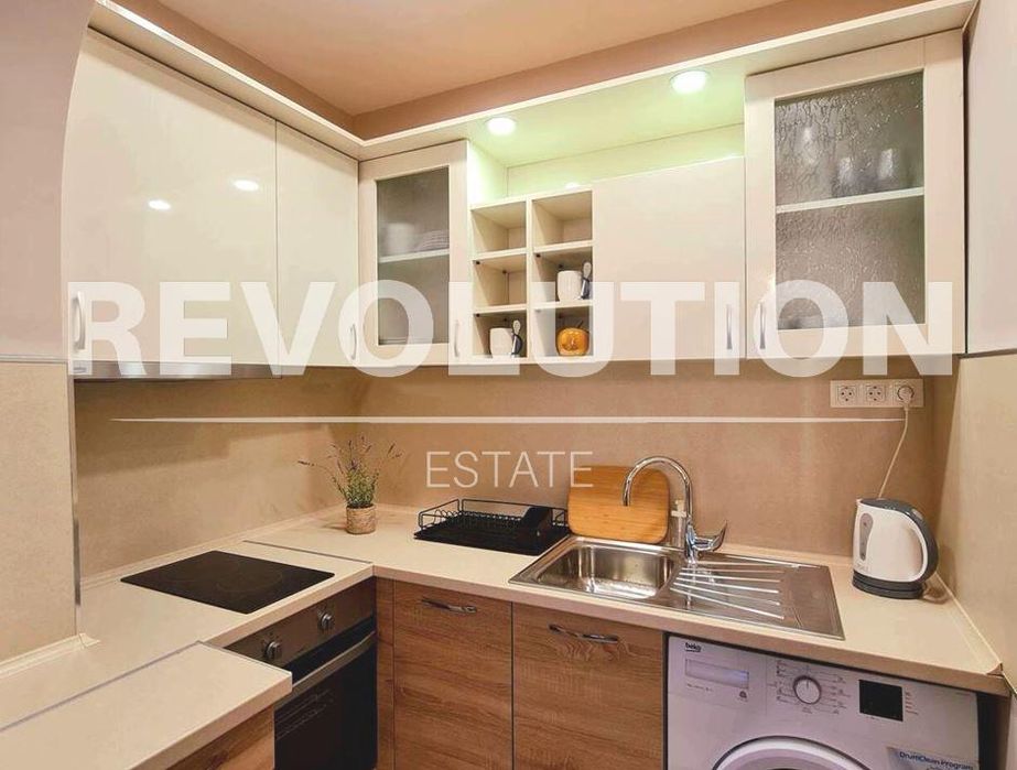 Дава се под наем Двустаен апартамент в Варна, Център - 50 кв.м за 600 € - Снимка #3