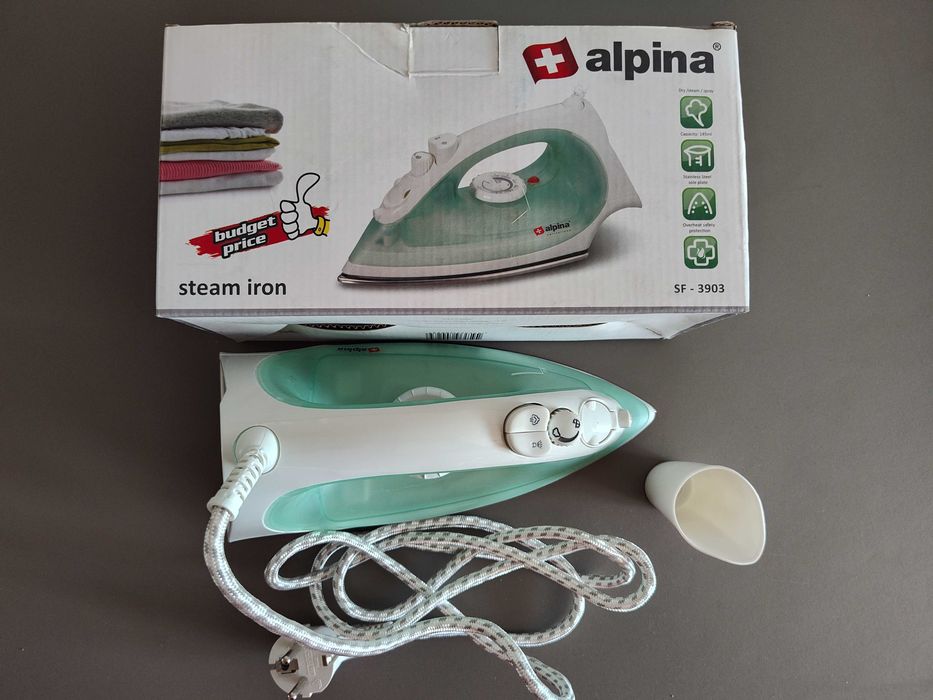 Fier de călcat Alpina 1600W cu talpă din inox.