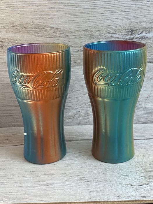 Чаши на Кока Кола
