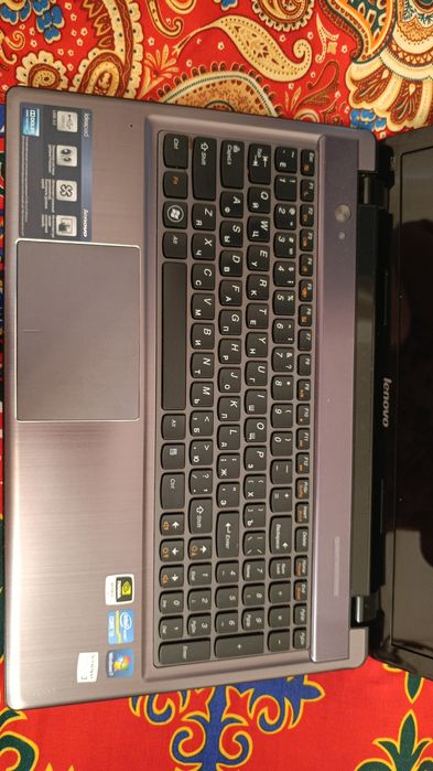 Ноутбук срочно сатылады