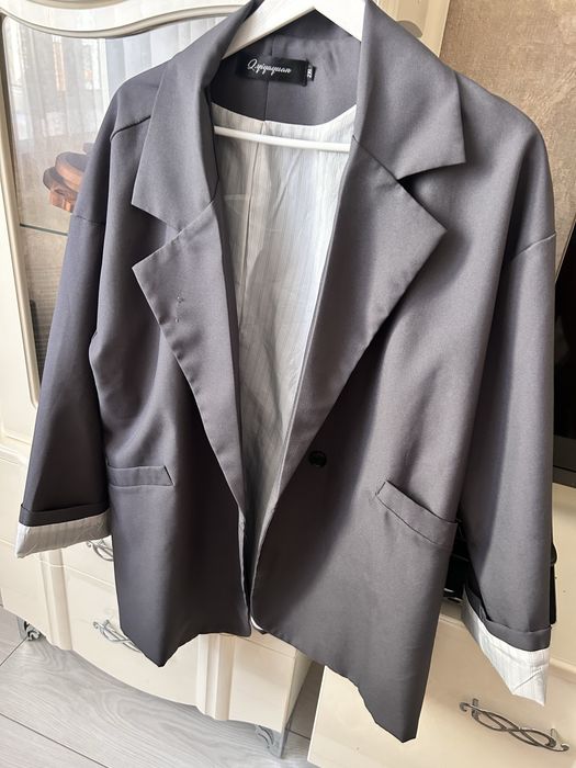 Пиджаки 3 штуки  2XL