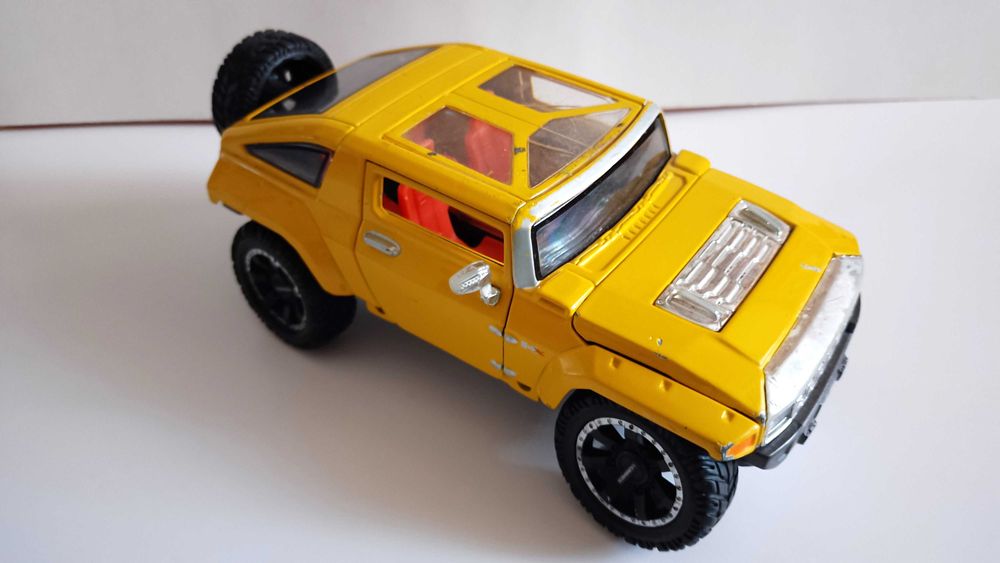 Метални Колички HUMMER Maisto 1:24 - 1:27