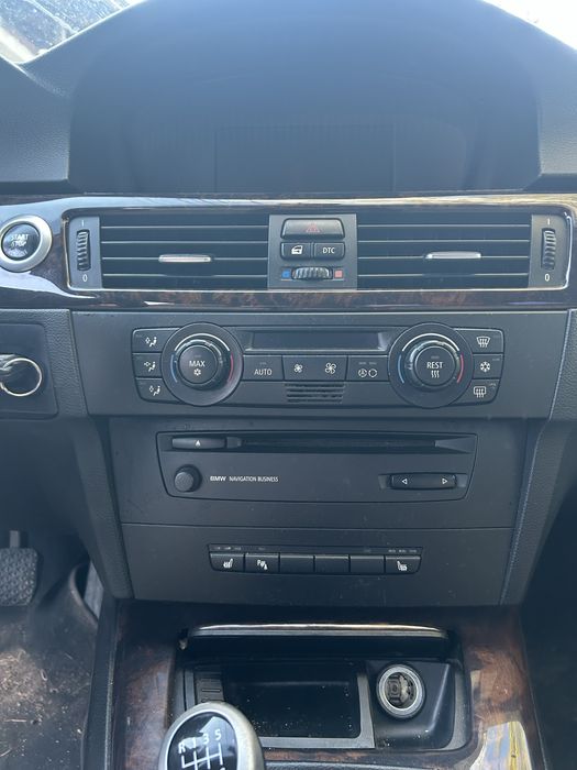 Plansa planse bord cu navigatie bmw e90 e91