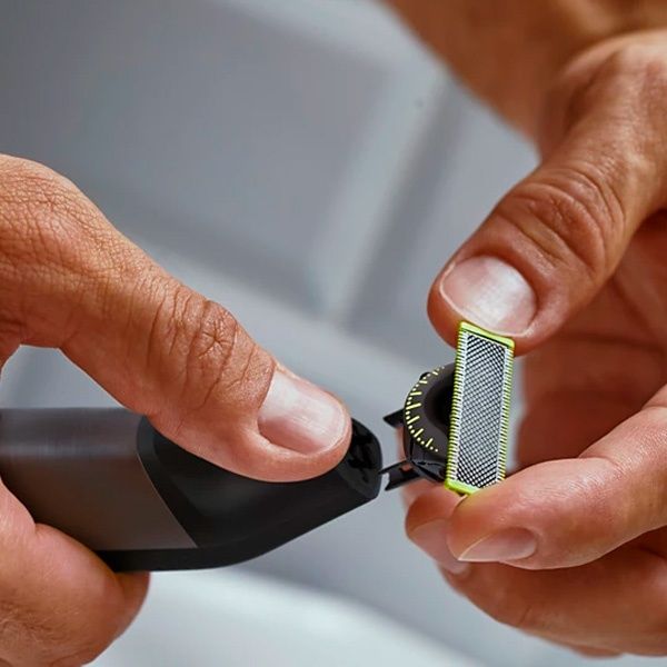 Электрическая бритва/триммер Philips One Blade Pro 360. QP6652/35