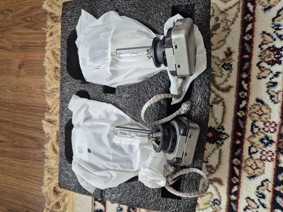 Продам линзы от камри 50