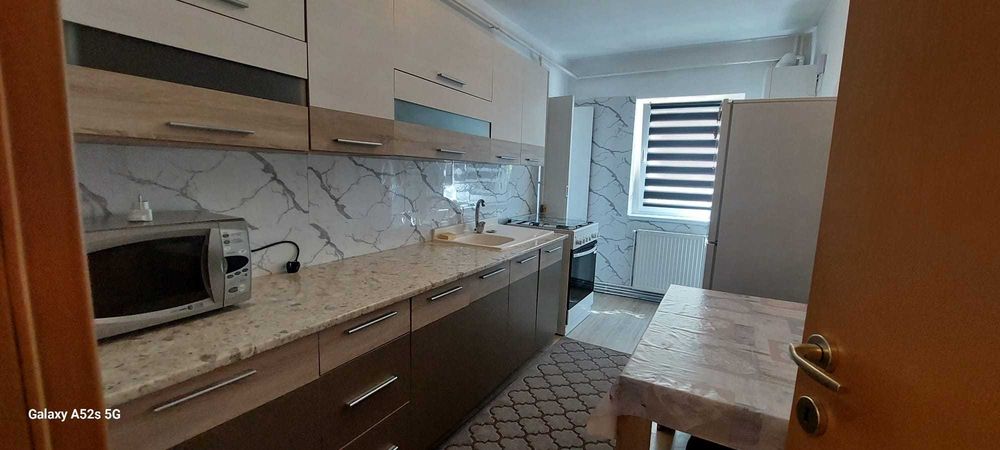Apartament cu 2 camere, decomandat ,Centrul Civic