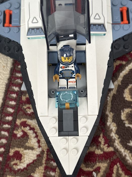 ЛЕГО космический самолет