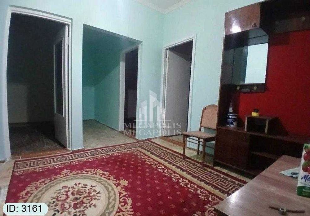 kvartira sotiladi ️⃣№3161 5-mikrorayon jomiy  tarafda 3xonalik uy