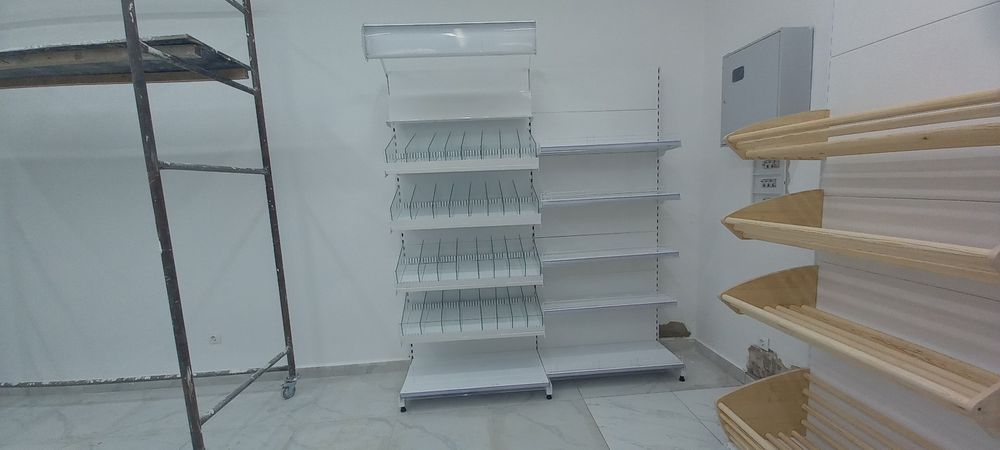 Торговое стеллаж полка витрины