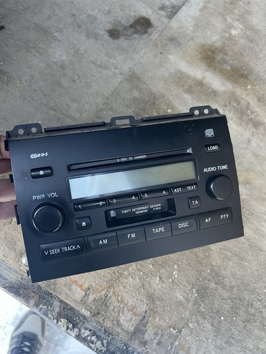 Продам шататный магнитолу