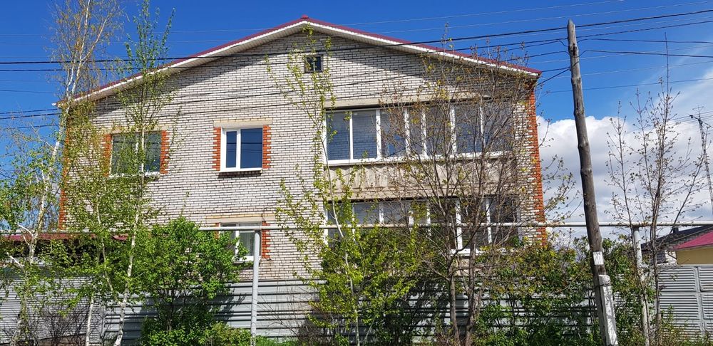 Продам 2х этажный коттедж