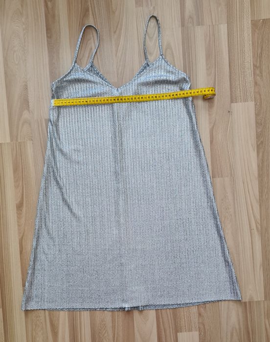 Сребриста парти рокля