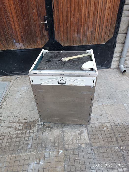 Съдомиялна за вграждане miele