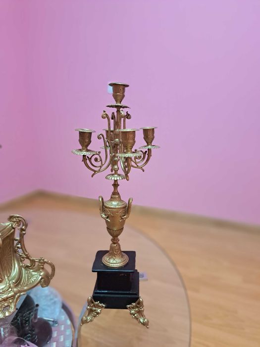 Каминен часовник