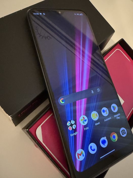 Smartphone T Phone PRO