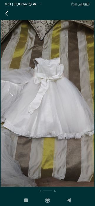 Платье со шлейфом на 7-10 лет