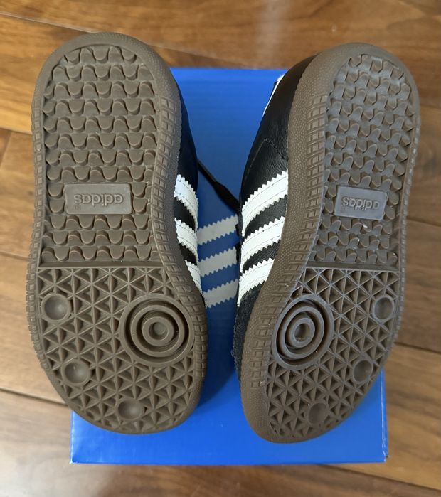 Продам детские кеды Adidas Samba
