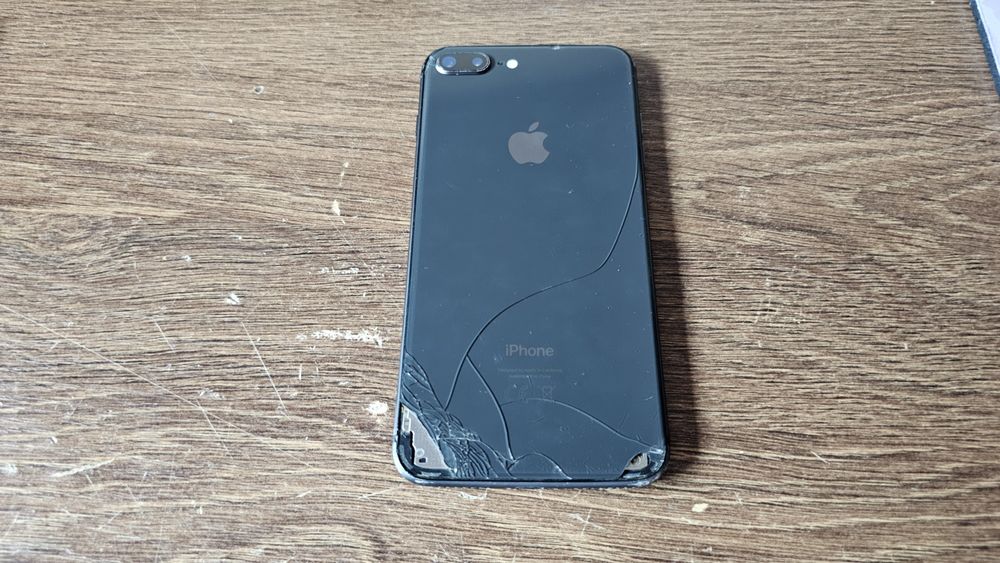 iPhone 8 plus 64Gb