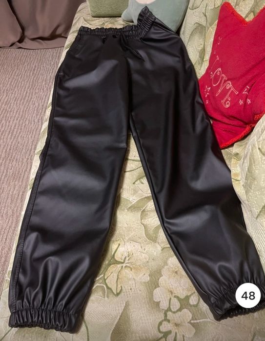 Продам джогеры на флисе